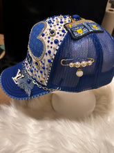 Load image into Gallery viewer, Trucker Hat