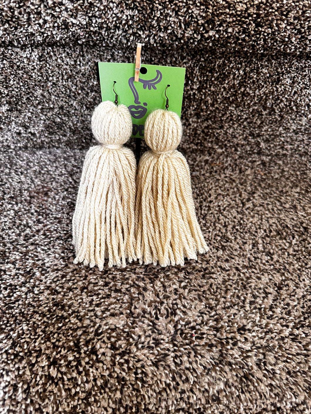 Yarn tassels